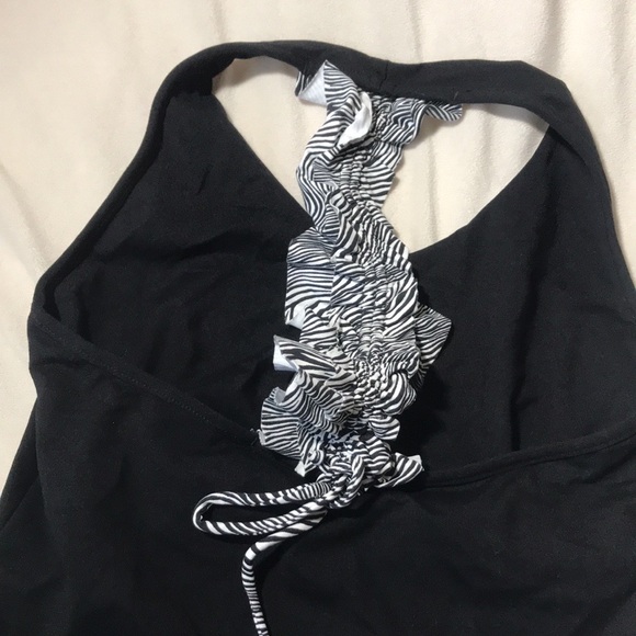 Bluefish Sport Black Halter Top With Zebra Print Details - Picture 4 of 6